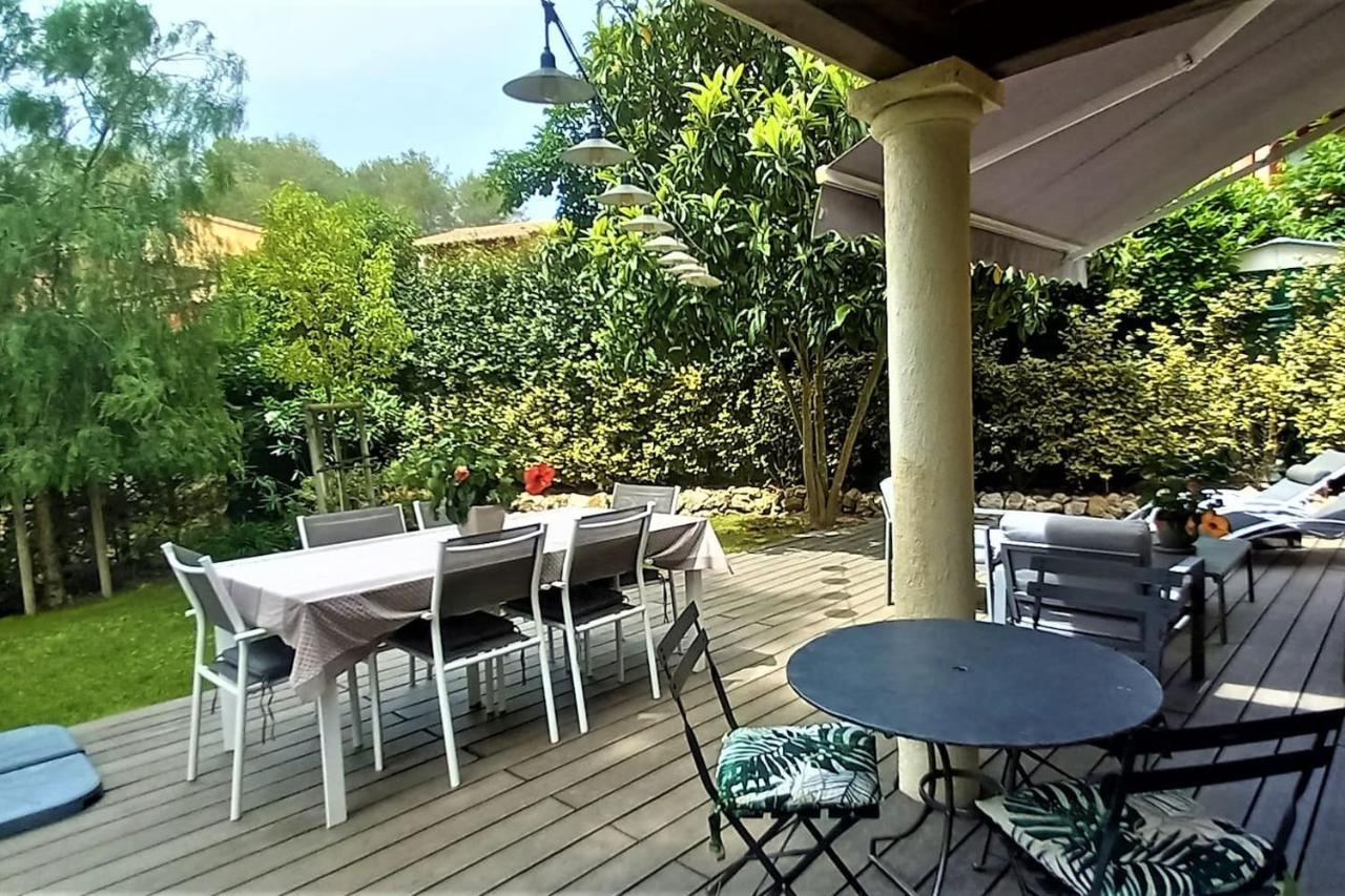 Dans Un Puits De Verdure Avec Piscine Residentielle * Valbonne